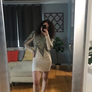 ark & co. Shoulder Pouf Embroidered Dress - Size S